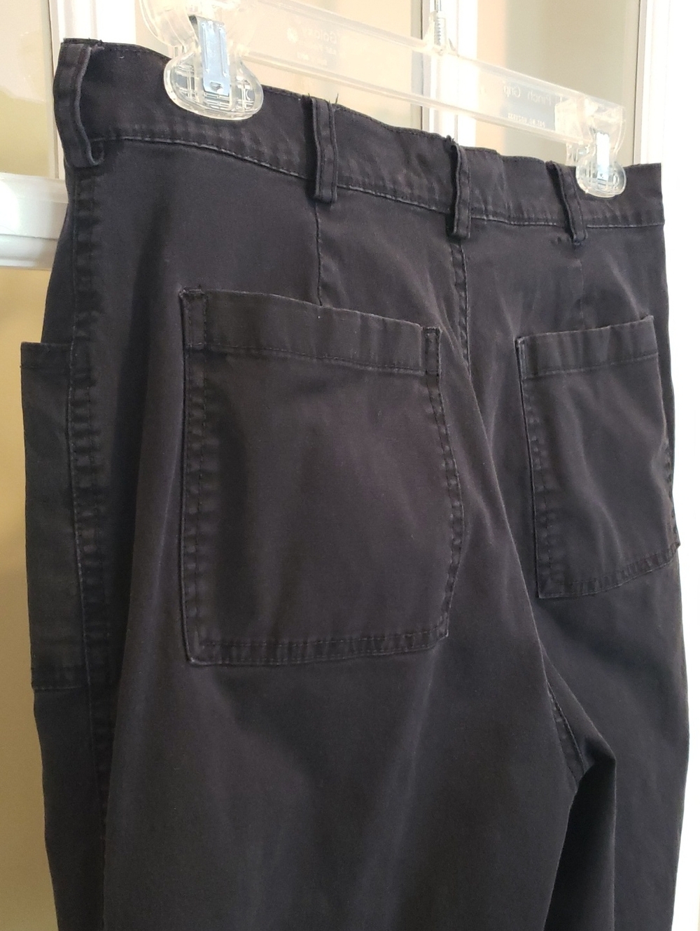 Vtg Gloria Vanderbilt Black Capris Pants Size: 10P - Picture 10 of 16